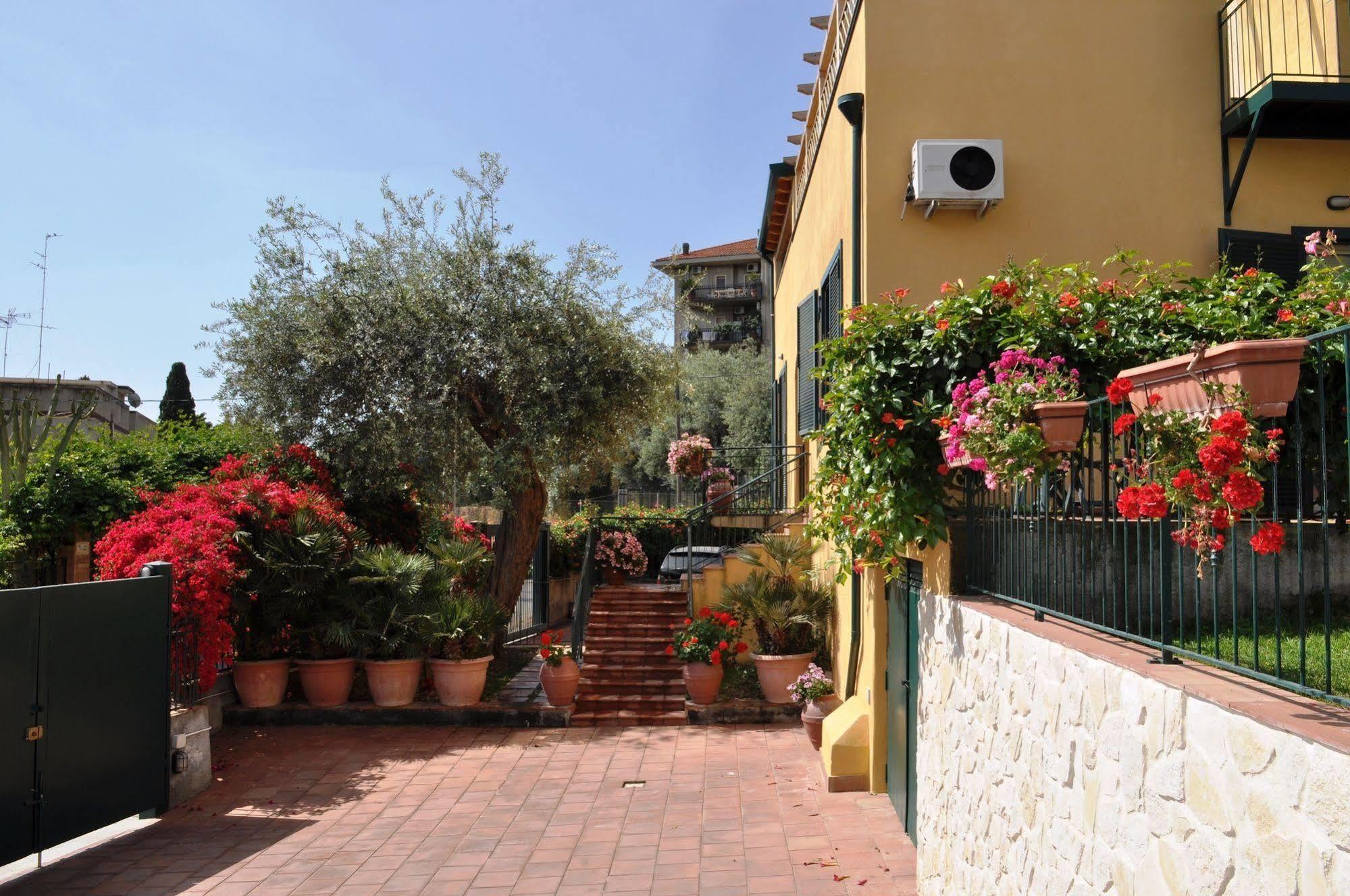 B&B Stella Marina Aci Trezza Exterior photo